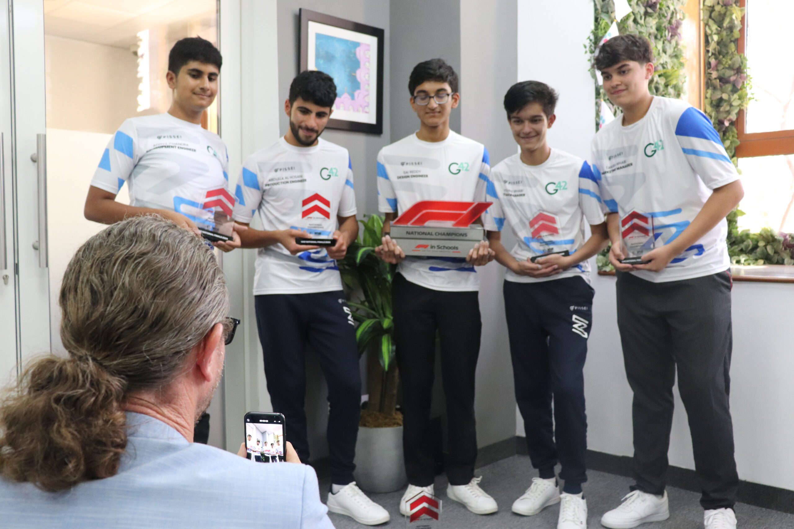 Team Zephyros Team Photo